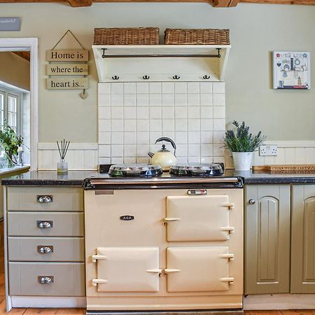 Greenbank Cottage Burley Bagian luar foto